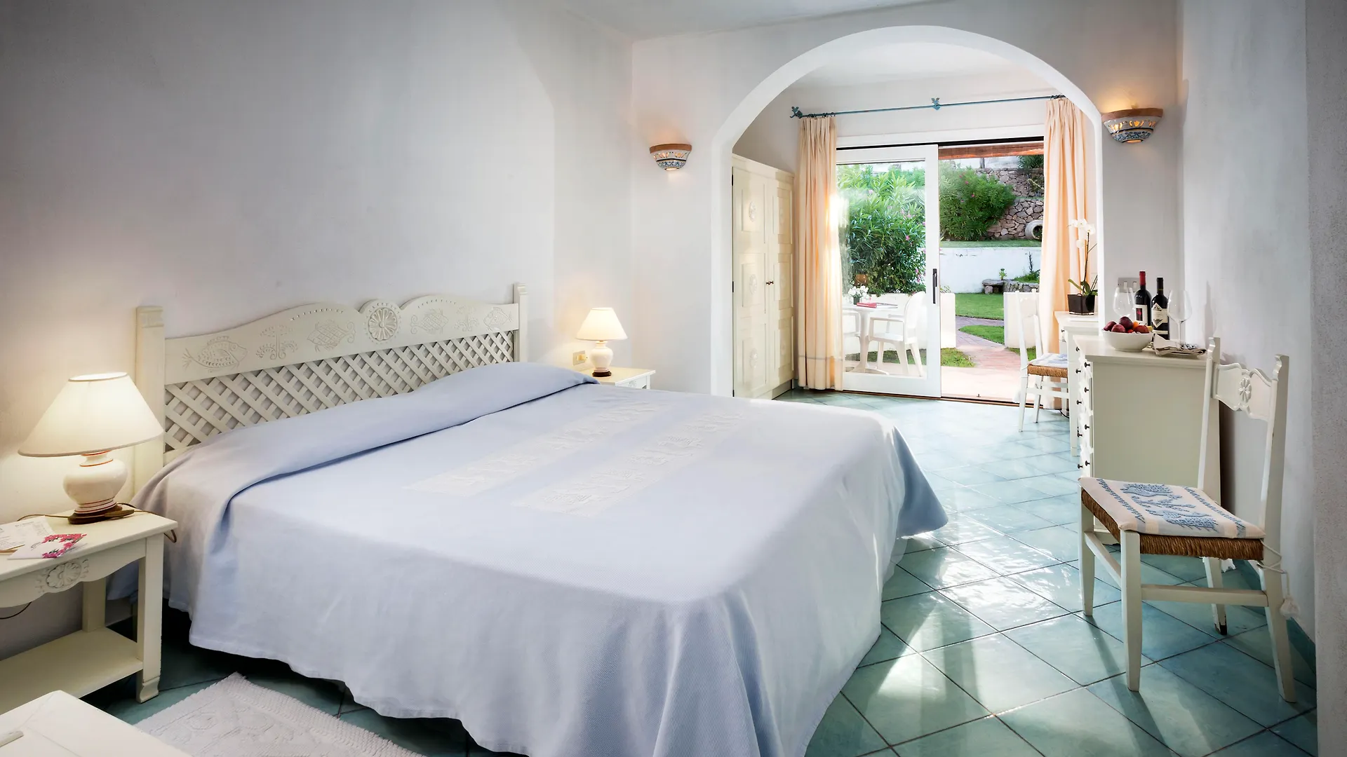 Club Hotel Baja Sardinia 4*,  Italy